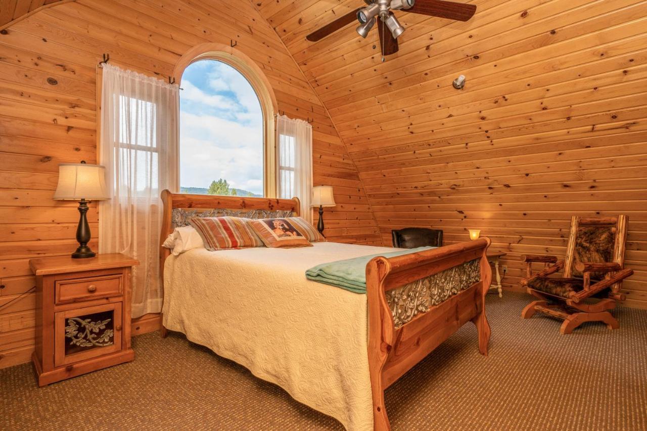 Forest Edge Home West Yellowstone Extérieur photo