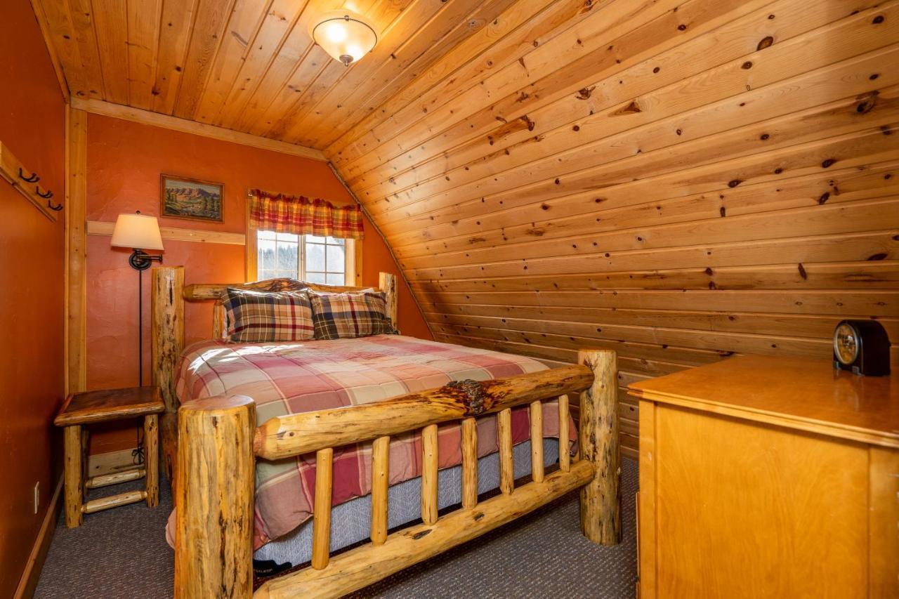 Forest Edge Home West Yellowstone Extérieur photo